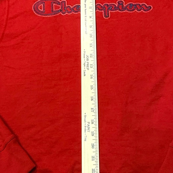like new! Champion Men's Red crew neck Sweatshirt sz m - Picture 5 of 7